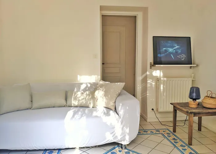Studio Dans Villa Nicoise Calme